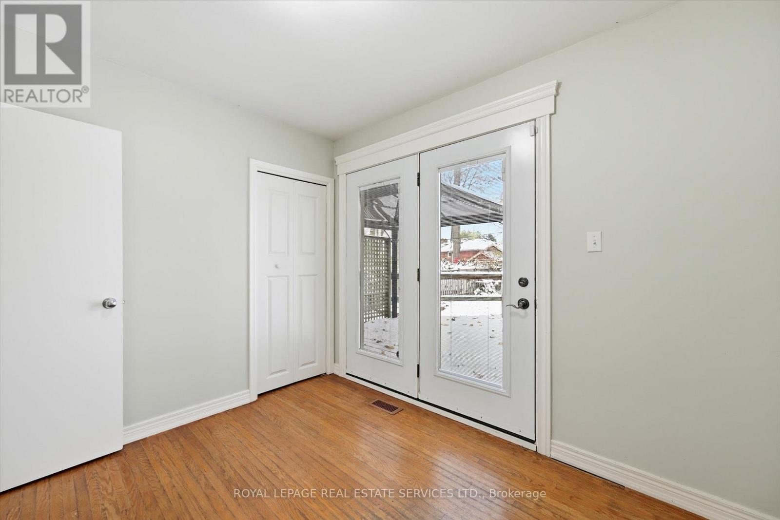 Main Level - 419 Hampton Heath Road, Burlington, Ontario  L7L 4R3 - Photo 24 - W12537882