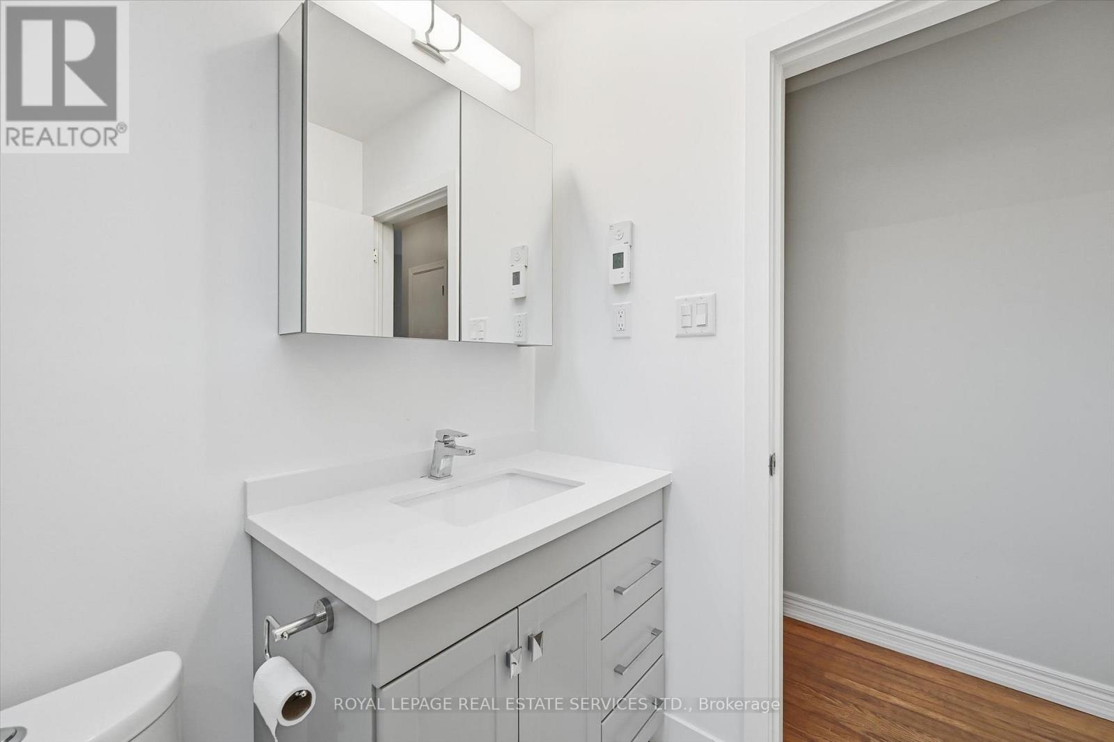 Main Level - 419 Hampton Heath Road, Burlington, Ontario  L7L 4R3 - Photo 30 - W12537882