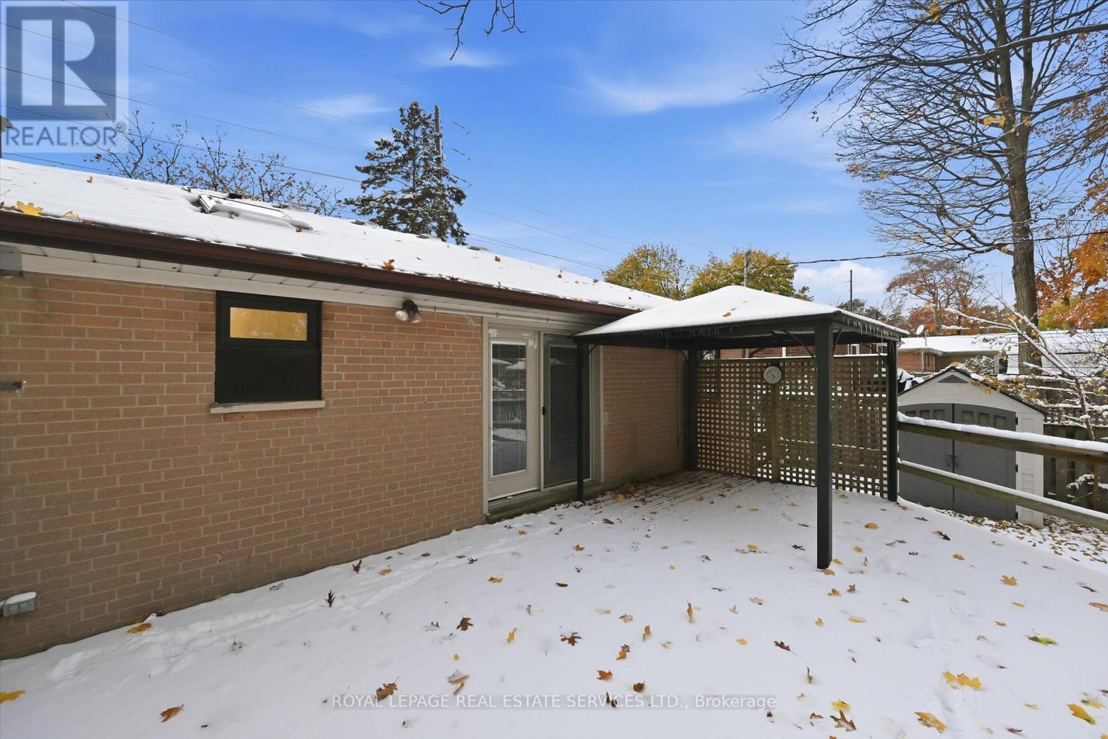 Main Level - 419 Hampton Heath Road, Burlington, Ontario  L7L 4R3 - Photo 34 - W12537882