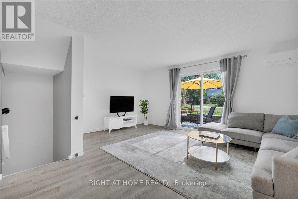 64 Worthington Drive, Oakville, Ontario  L6L 1C9 - Photo 10 - W12537890