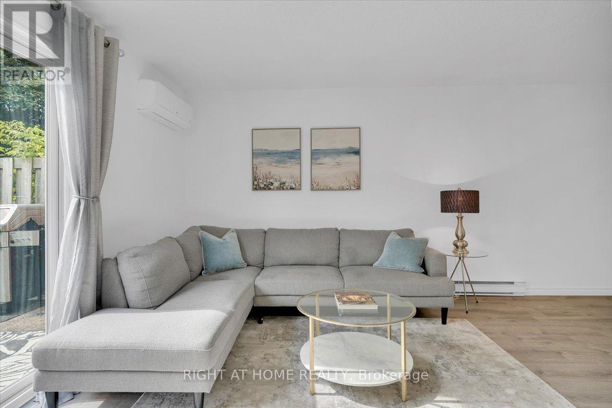 64 Worthington Drive, Oakville, Ontario  L6L 1C9 - Photo 15 - W12537890