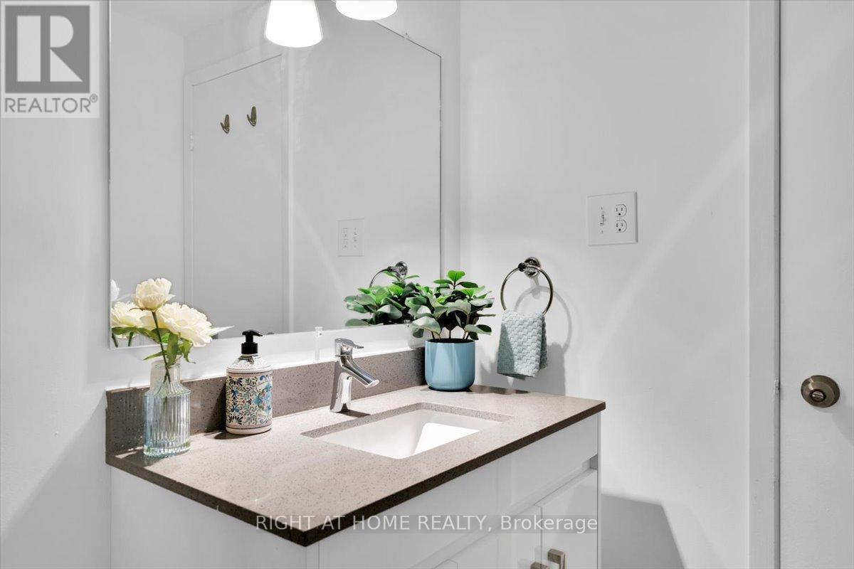 64 Worthington Drive, Oakville, Ontario  L6L 1C9 - Photo 20 - W12537890