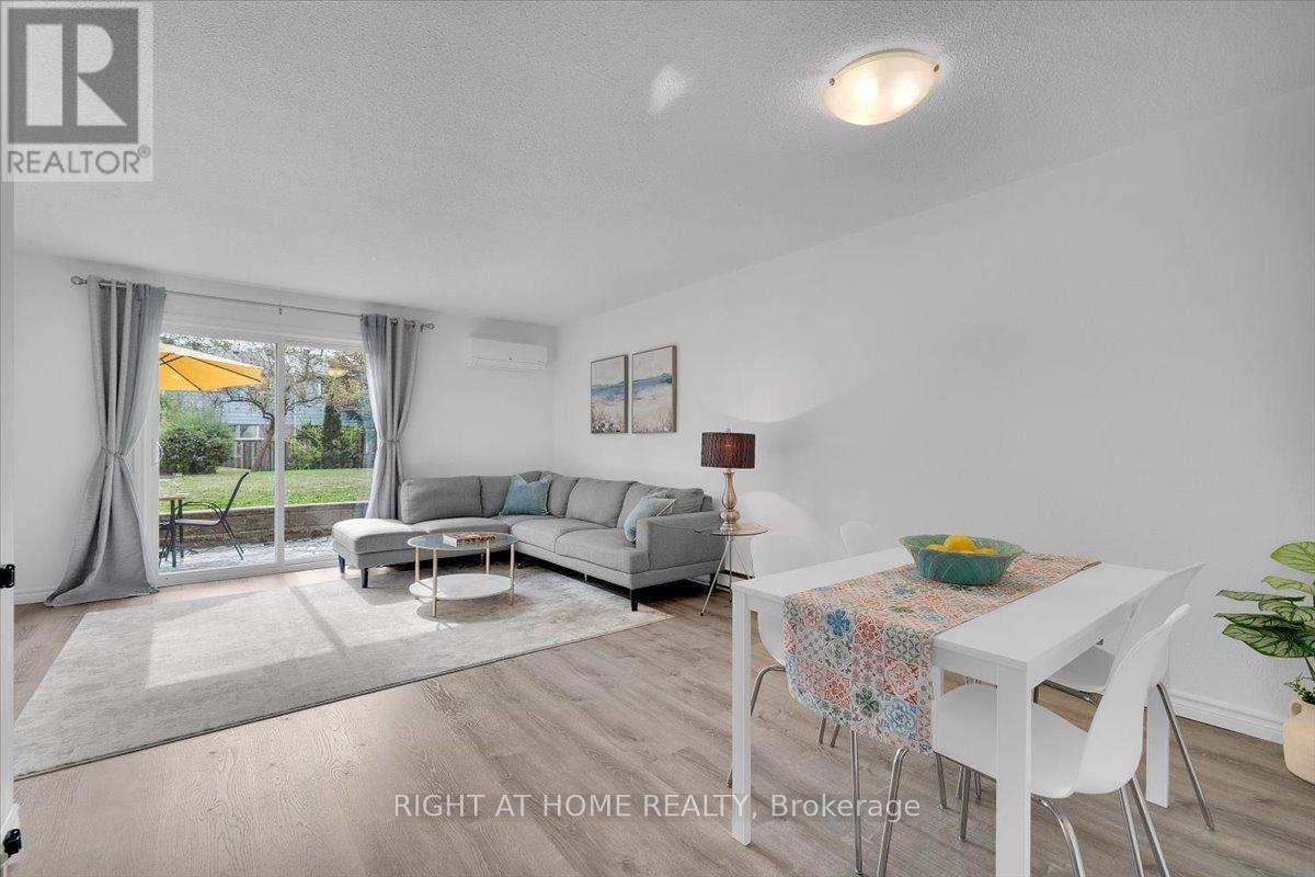 64 Worthington Drive, Oakville, Ontario  L6L 1C9 - Photo 9 - W12537890