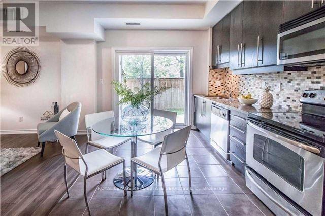 140 - 570 Lolita Gardens, Mississauga, Ontario  L5A 0A1 - Photo 7 - W12537902