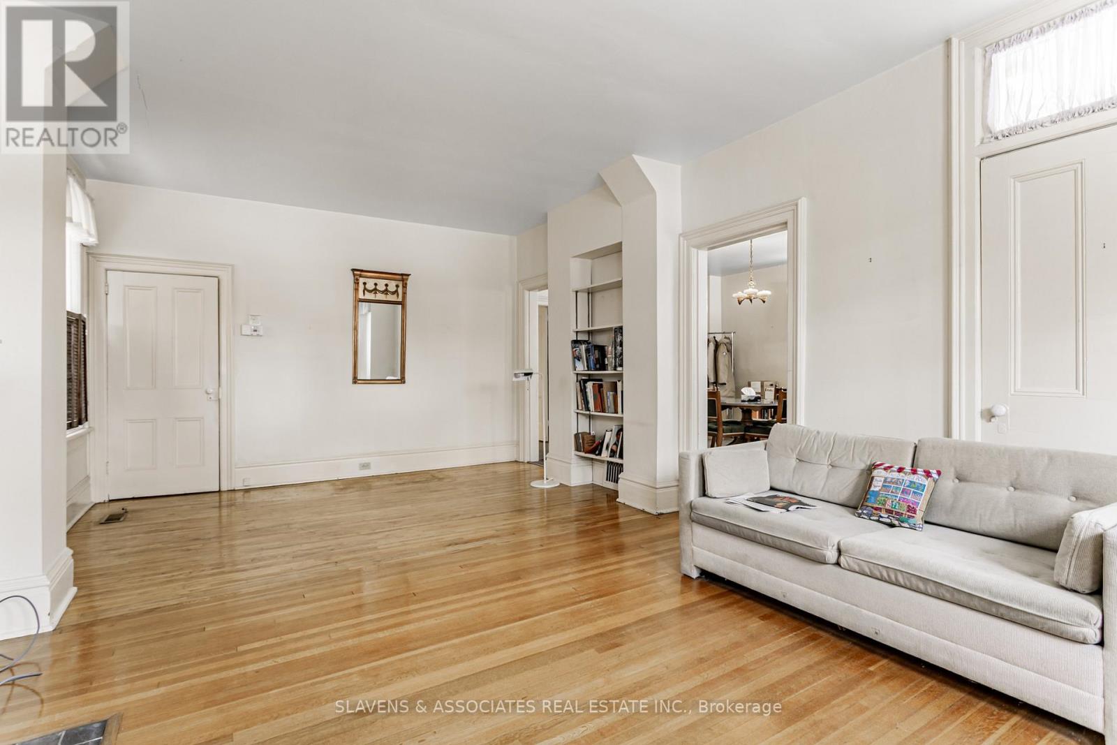 49 Queens Drive, Toronto, Ontario  M9N 2H3 - Photo 16 - W12537938