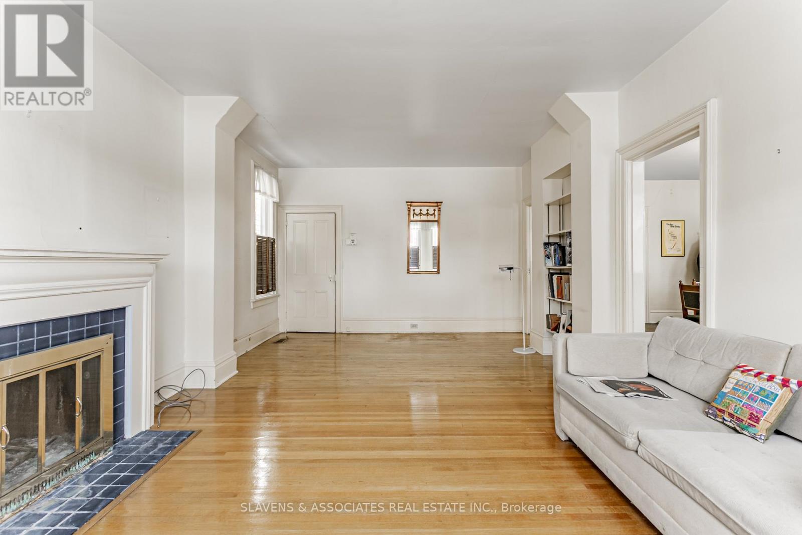 49 Queens Drive, Toronto, Ontario  M9N 2H3 - Photo 17 - W12537938