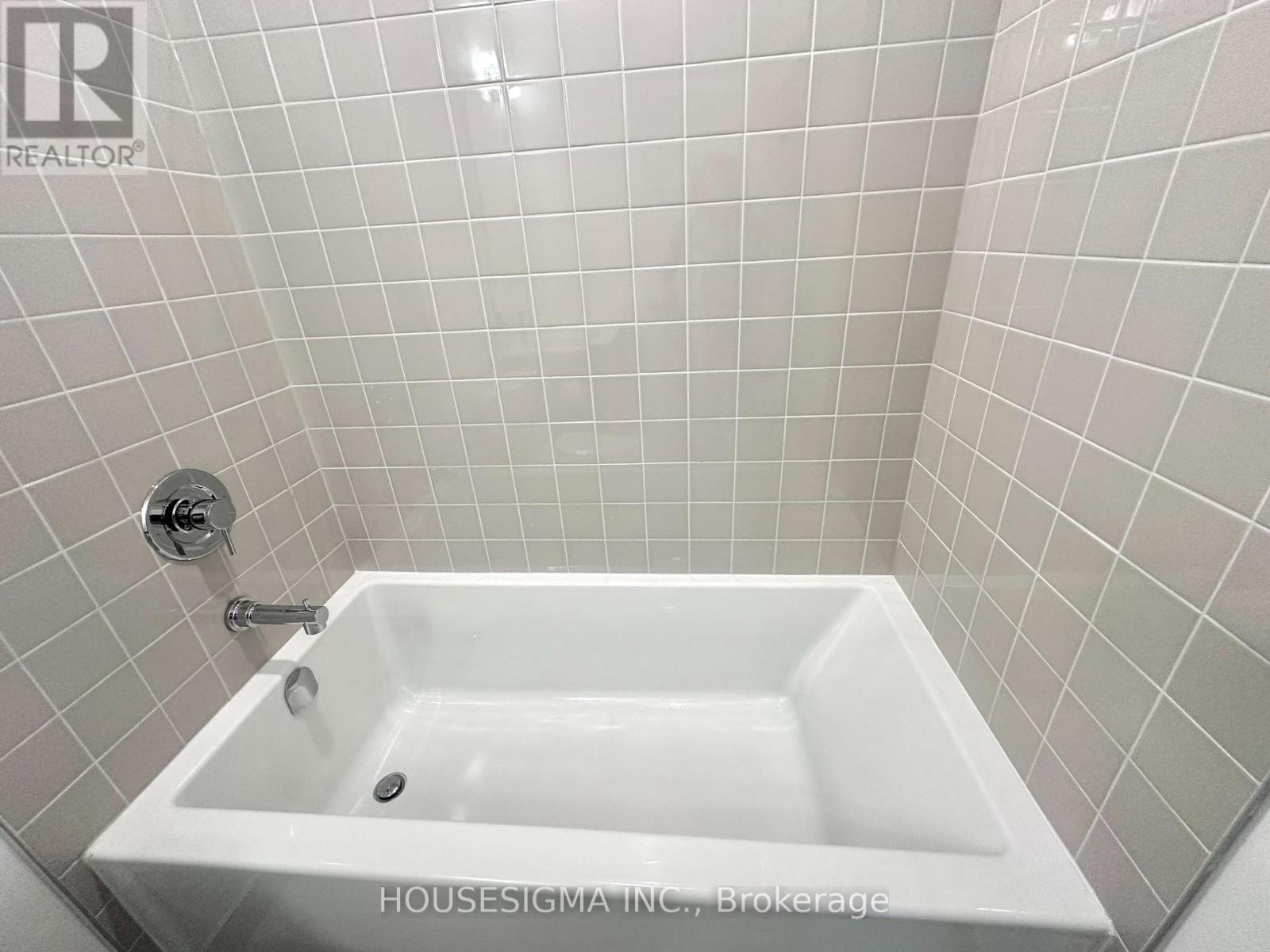 1702 - 3240 William Coltson Avenue, Oakville, Ontario  L6H 8C8 - Photo 33 - W12537958