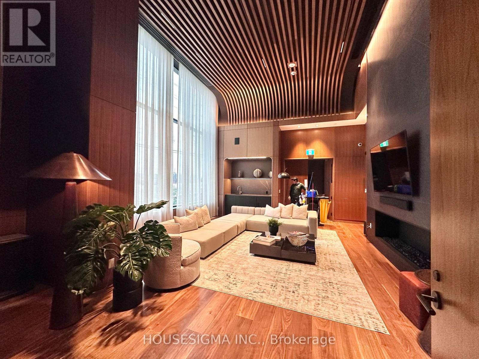 1702 - 3240 William Coltson Avenue, Oakville, Ontario  L6H 8C8 - Photo 40 - W12537958