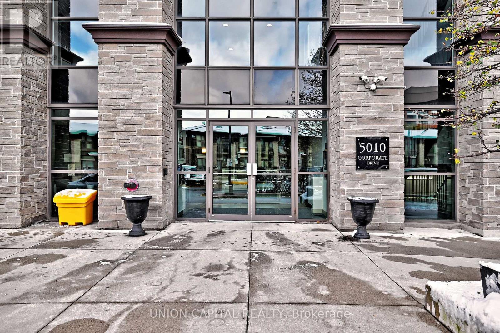 428 - 5010 Corporate Drive, Burlington, Ontario  L7L 0H6 - Photo 5 - W12537978
