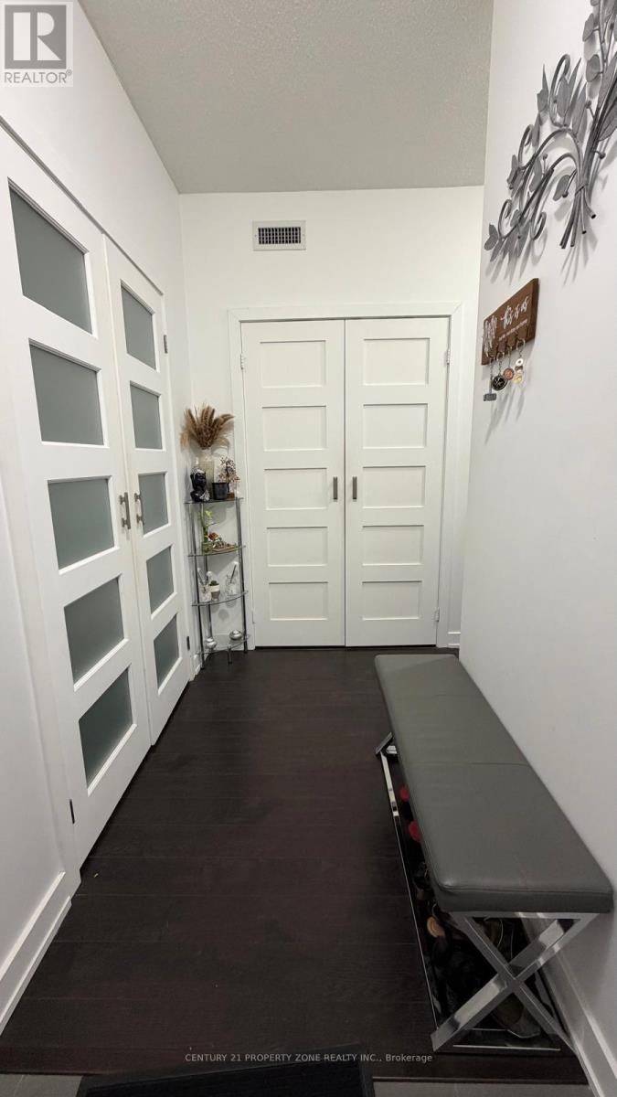 1006 - 4099 Brickstone Mews, Mississauga, Ontario  L5B 0G2 - Photo 9 - W12537984