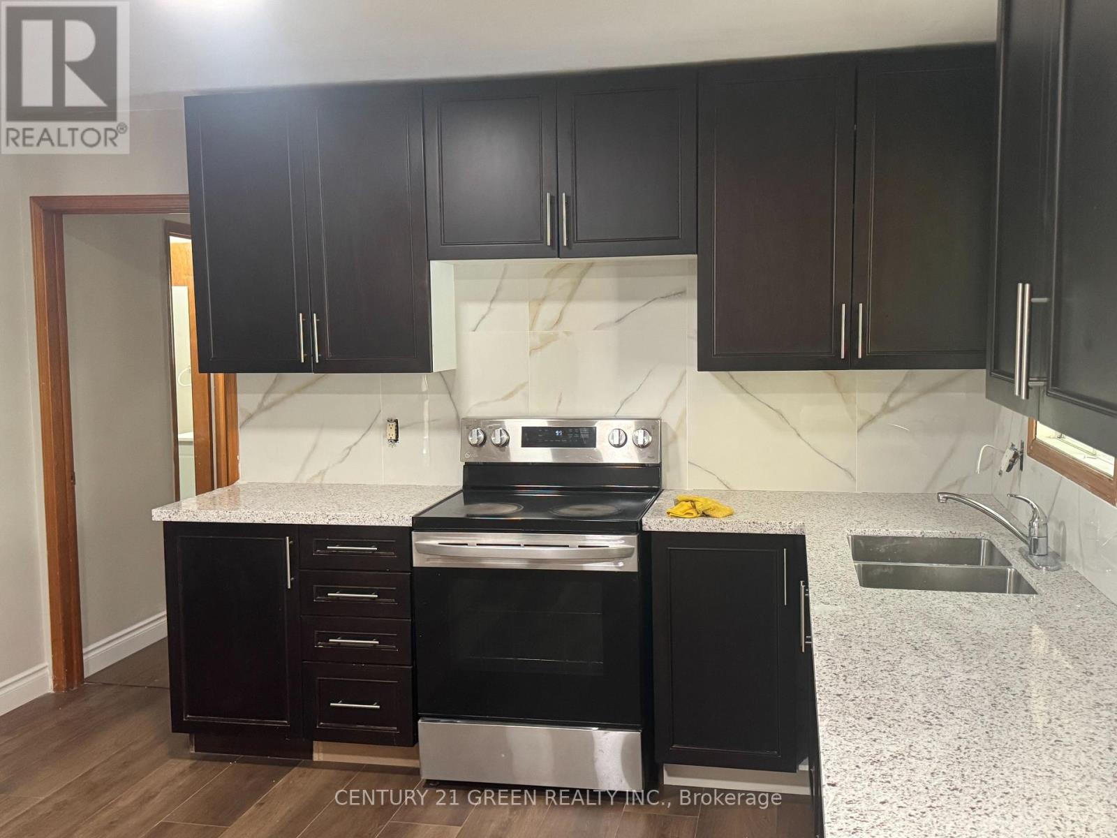 56 Petunias Road Sw, Brampton, Ontario  L6V 3G8 - Photo 11 - W12537992