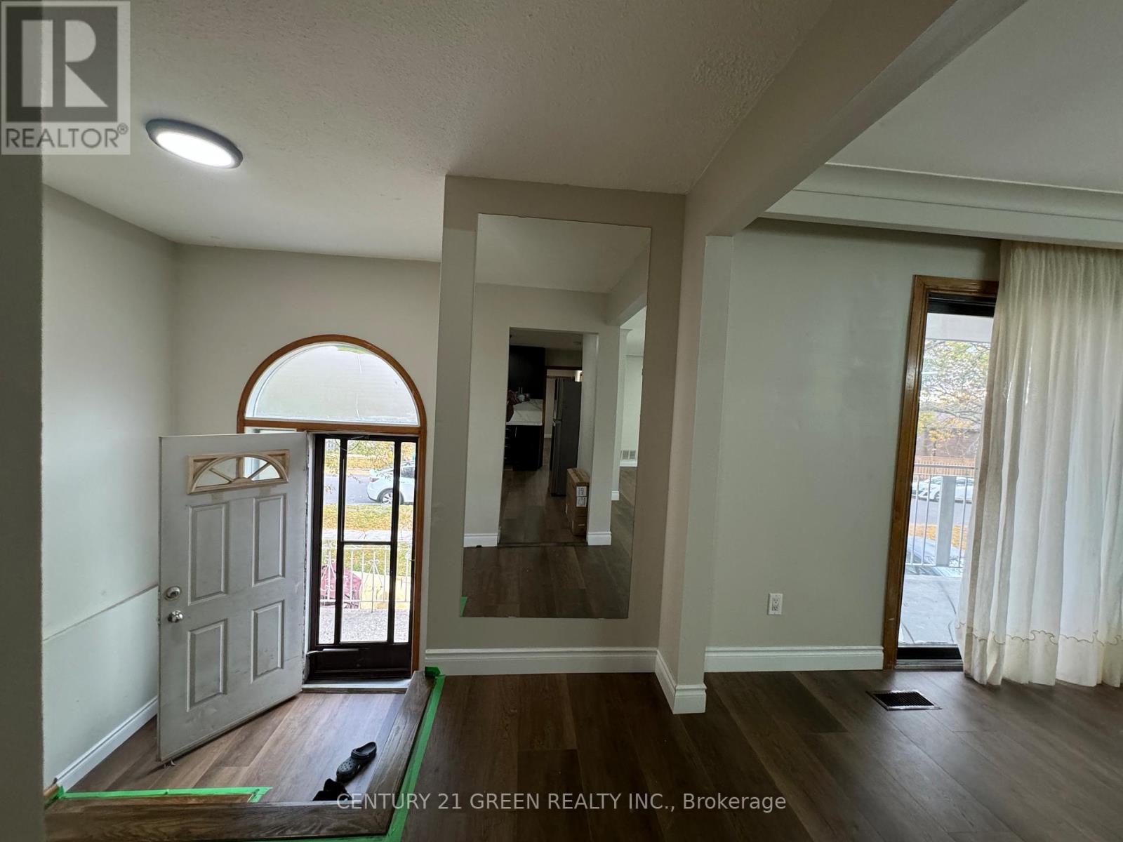 56 Petunias Road Sw, Brampton, Ontario  L6V 3G8 - Photo 3 - W12537992