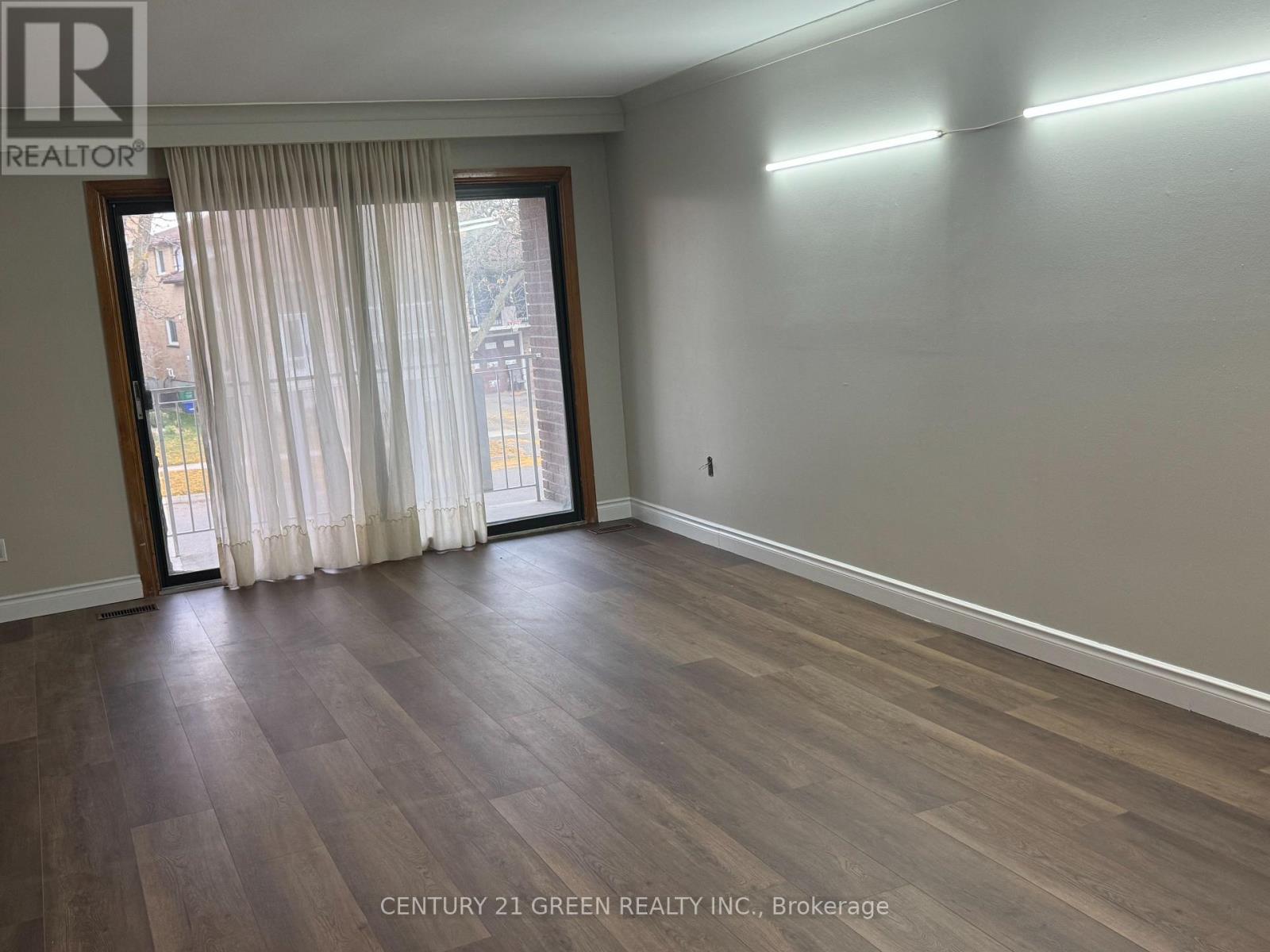 56 Petunias Road Sw, Brampton, Ontario  L6V 3G8 - Photo 7 - W12537992