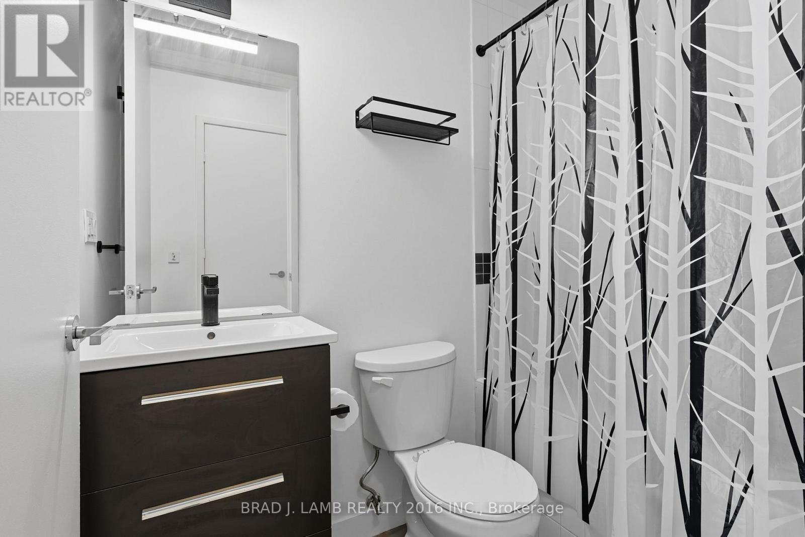 2425 - 165 Legion Road N, Toronto, Ontario  M8Y 0B3 - Photo 12 - W12538030