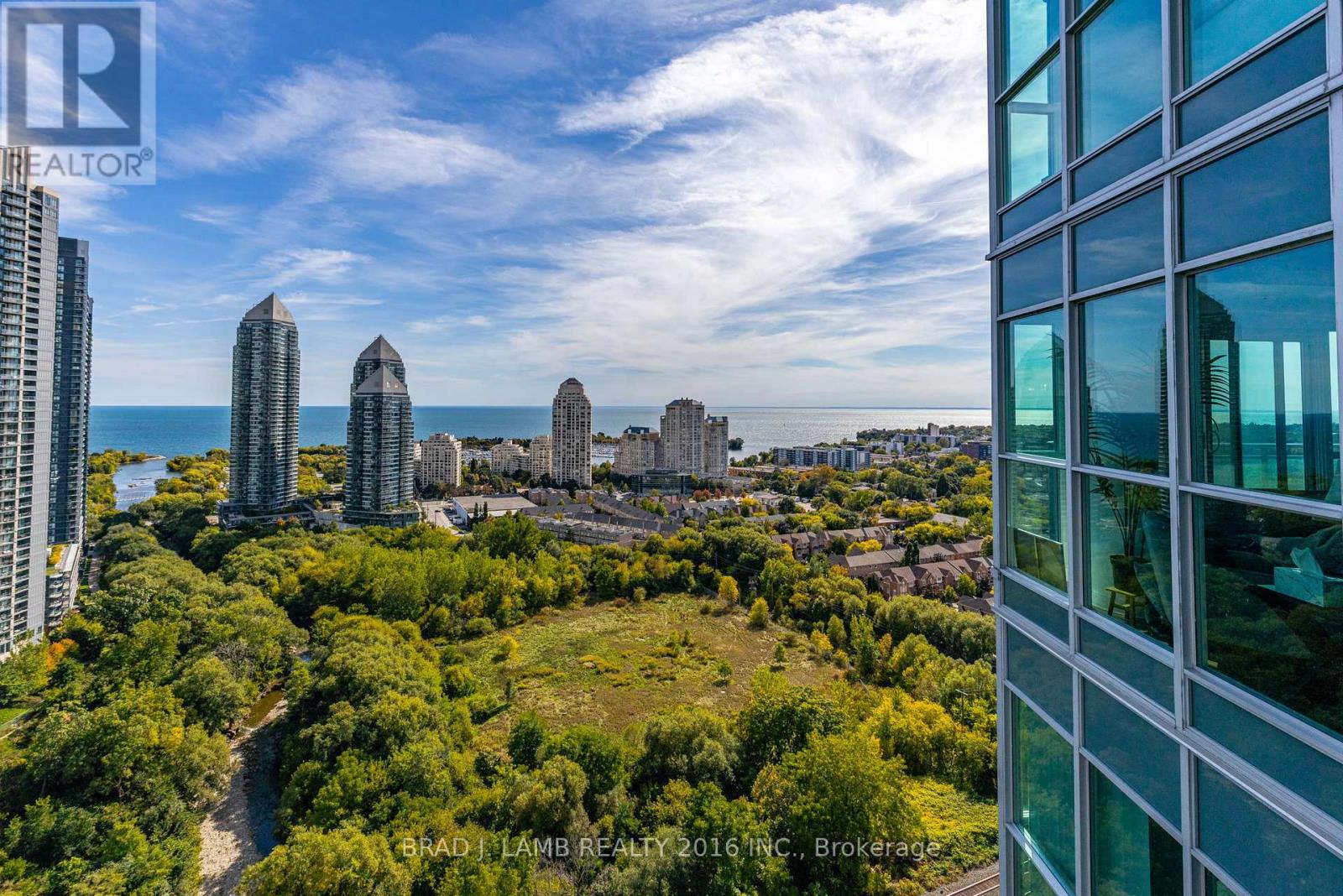 2425 - 165 Legion Road N, Toronto, Ontario  M8Y 0B3 - Photo 20 - W12538030