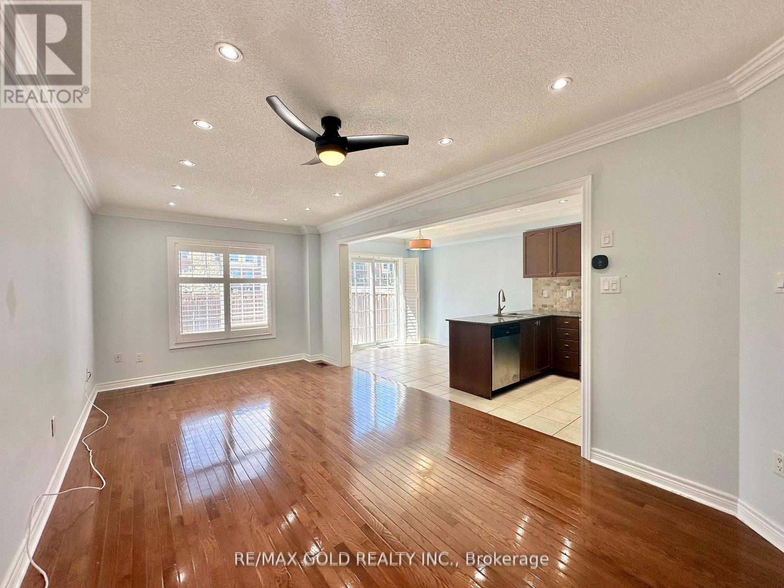 1413 Costigan Road, Milton, Ontario  L9T 0Y7 - Photo 3 - W12538078