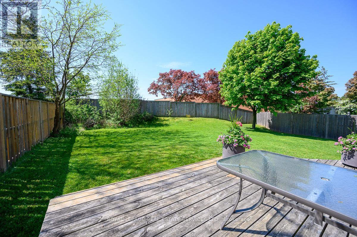 2030 Glenada Crescent, Oakville, Ontario  L6H 4M5 - Photo 30 - W12538090