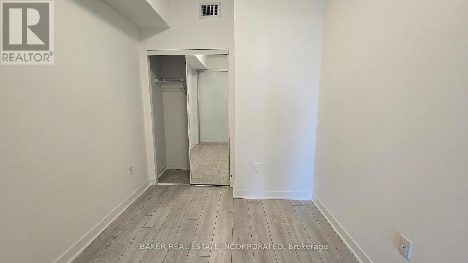 520 - 260 Malta Avenue, Brampton, Ontario  L6Y 6L7 - Photo 8 - W12538094