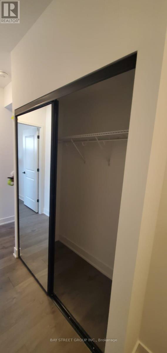 217 - 2343 Khalsa Gate, Oakville, Ontario  L6M 5R6 - Photo 4 - W12538126