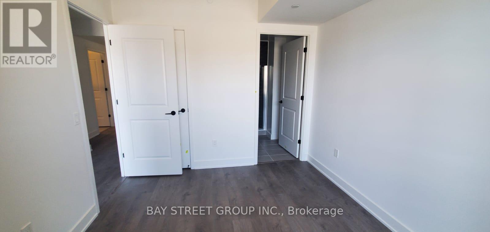 217 - 2343 Khalsa Gate, Oakville, Ontario  L6M 5R6 - Photo 8 - W12538126