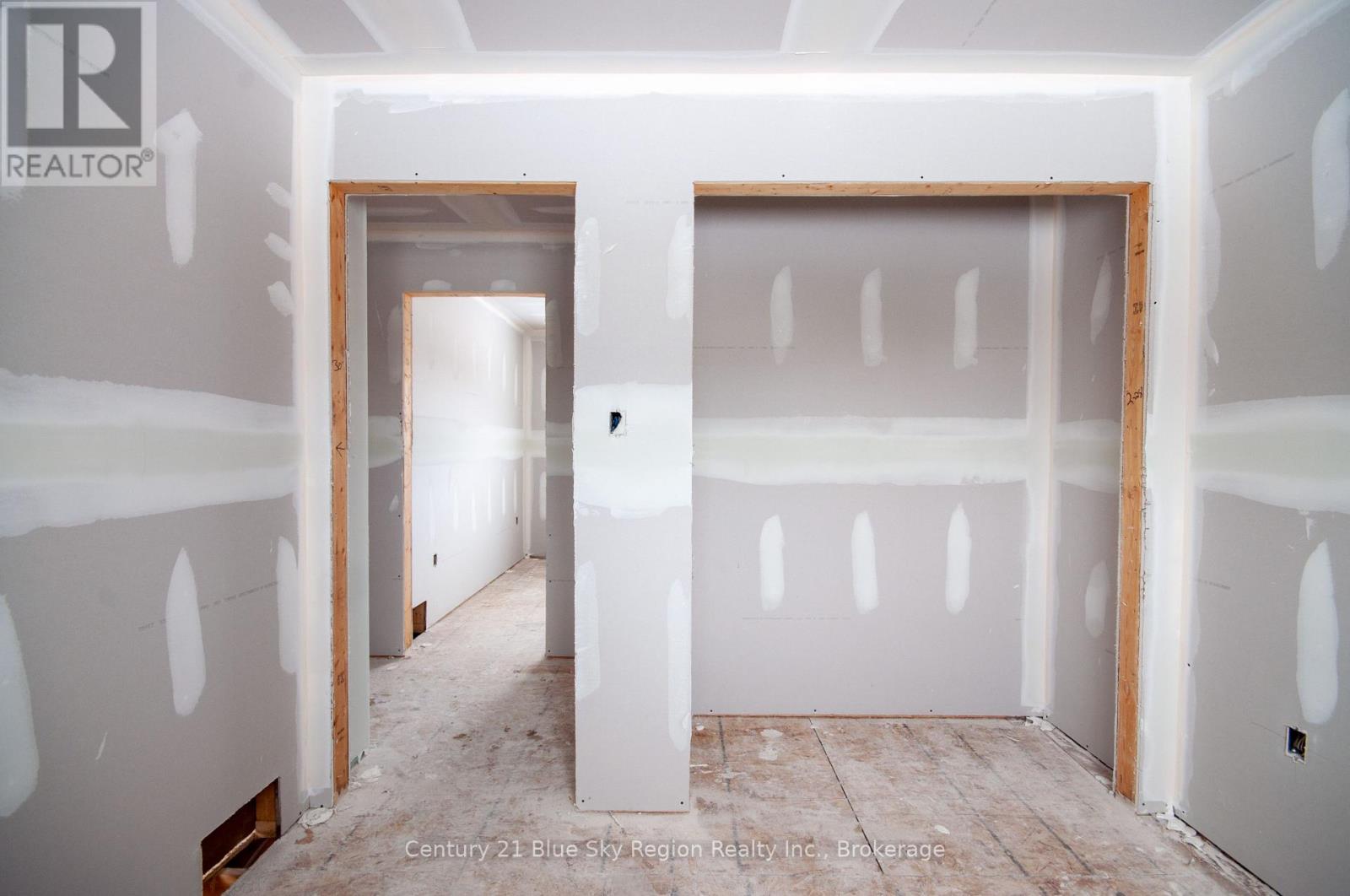 201 Talon Crescent, Bonfield, Ontario  P0H 2E0 - Photo 14 - X12538260