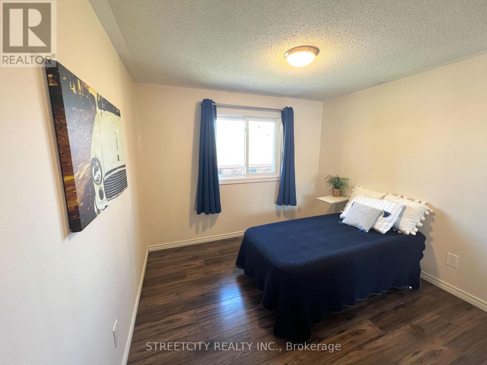 295 Walmer Grove, London North, Ontario  N6G 4G9 - Photo 22 - X12406300