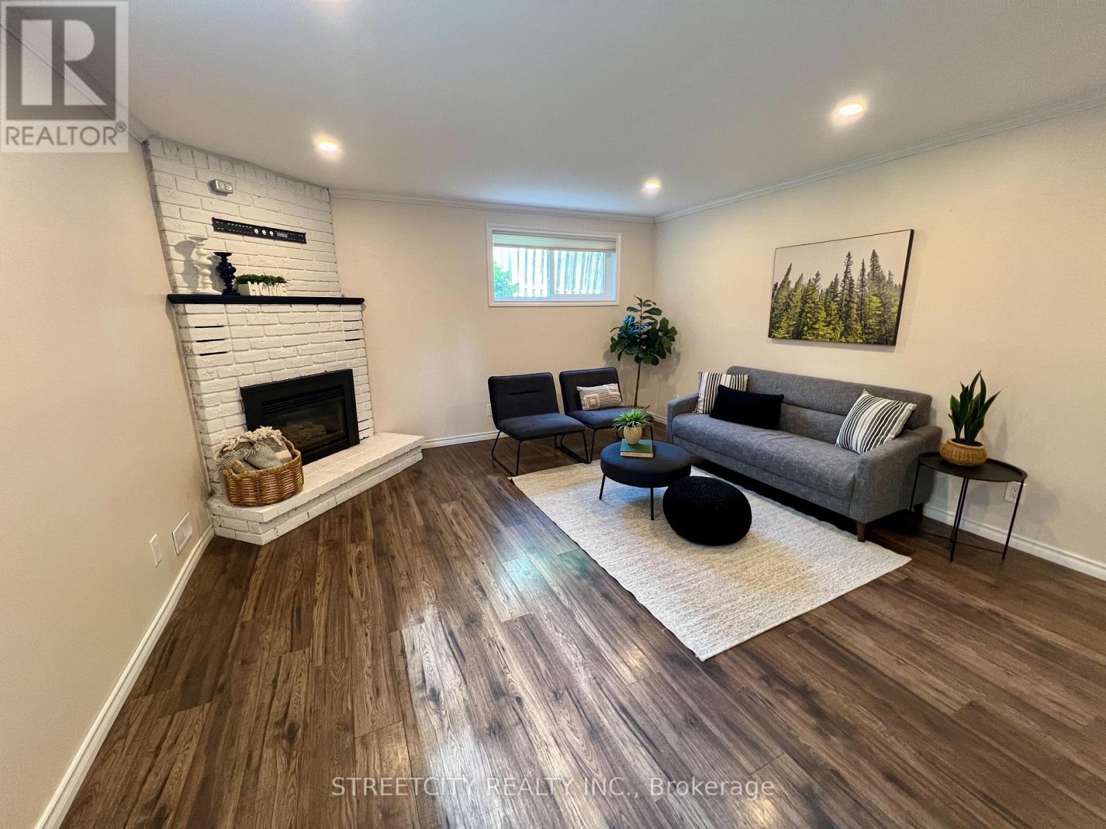 295 Walmer Grove, London North, Ontario  N6G 4G9 - Photo 26 - X12406300