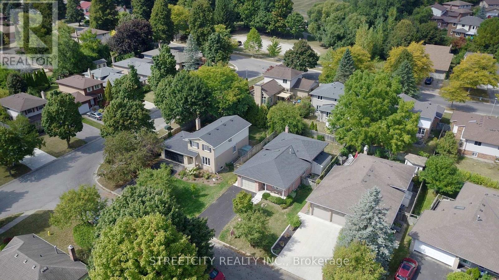 295 Walmer Grove, London North, Ontario  N6G 4G9 - Photo 39 - X12406300