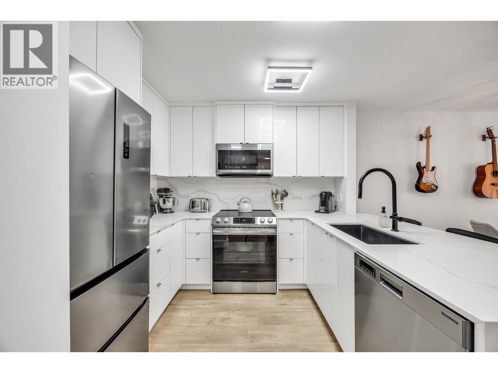 213 3038 E Kent Avenue South, Vancouver, British Columbia  V5S 4V8 - Photo 3 - R3066697