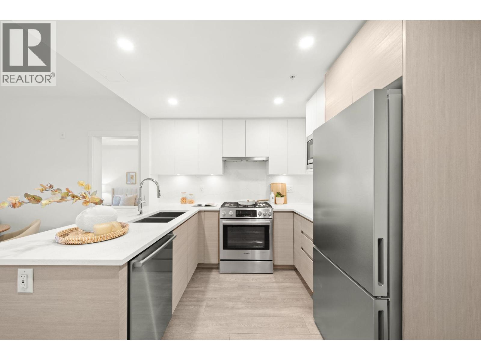 419 4788 Hastings Street, Burnaby, British Columbia  V5C 0P4 - Photo 11 - R3066702