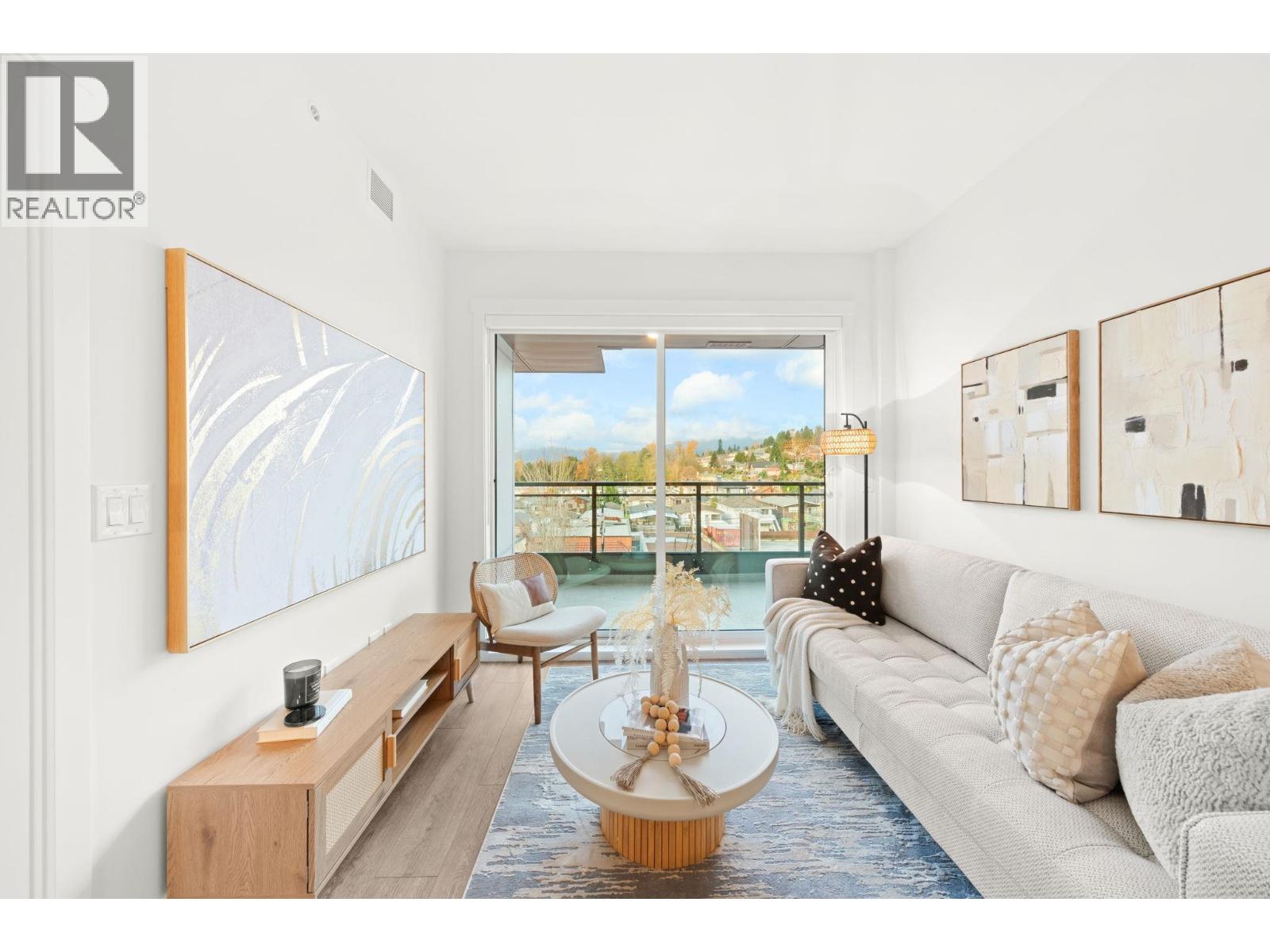 419 4788 Hastings Street, Burnaby, British Columbia  V5C 0P4 - Photo 2 - R3066702