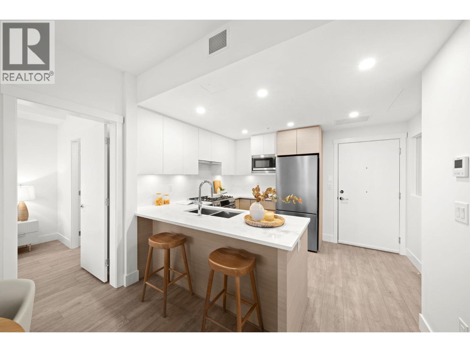 419 4788 Hastings Street, Burnaby, British Columbia  V5C 0P4 - Photo 9 - R3066702