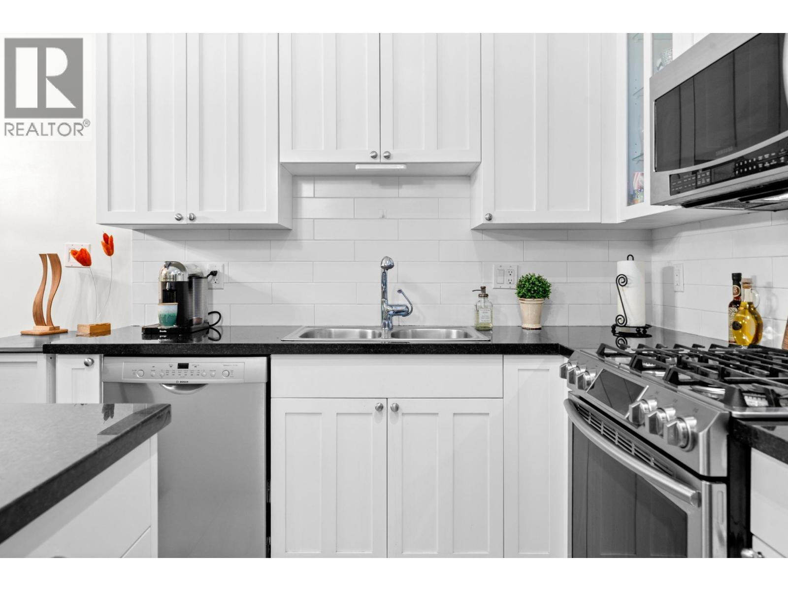 314 170 W 1st Street, North Vancouver, British Columbia  V7M 3P2 - Photo 10 - R3066718