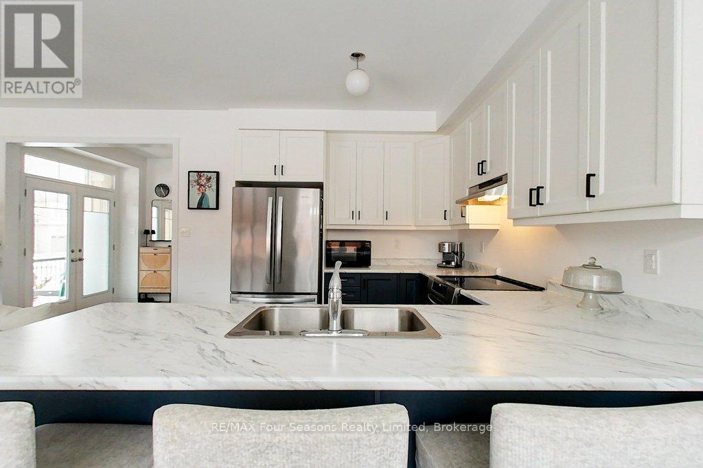 35 Kirby Avenue, Collingwood, Ontario  L9Y 3W8 - Photo 14 - S12538266