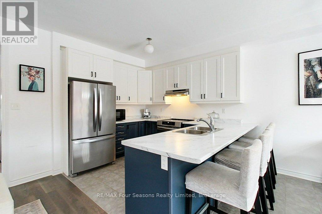 35 Kirby Avenue, Collingwood, Ontario  L9Y 3W8 - Photo 9 - S12538266