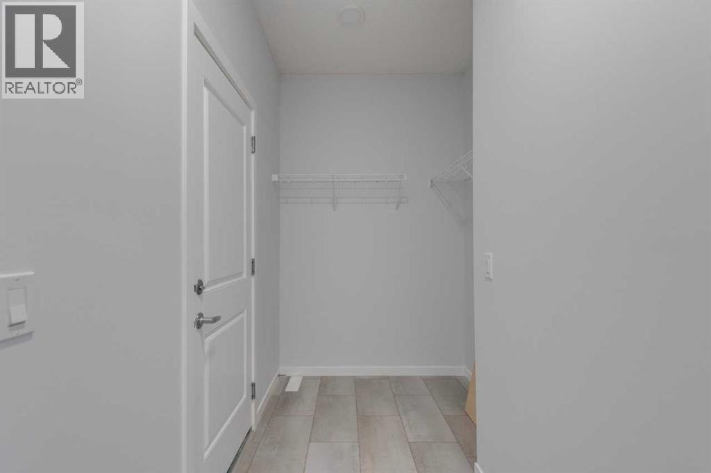 1477 Bayview Point Sw, Airdrie, Alberta  T4B 3N8 - Photo 36 - A2262865