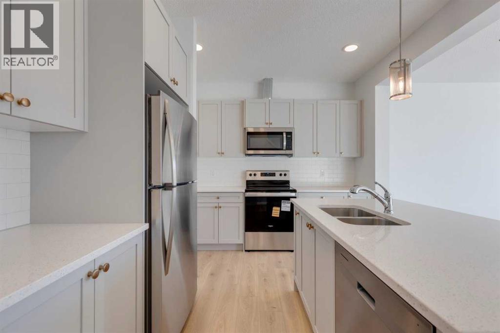 1477 Bayview Point Sw, Airdrie, Alberta  T4B 3N8 - Photo 30 - A2262865