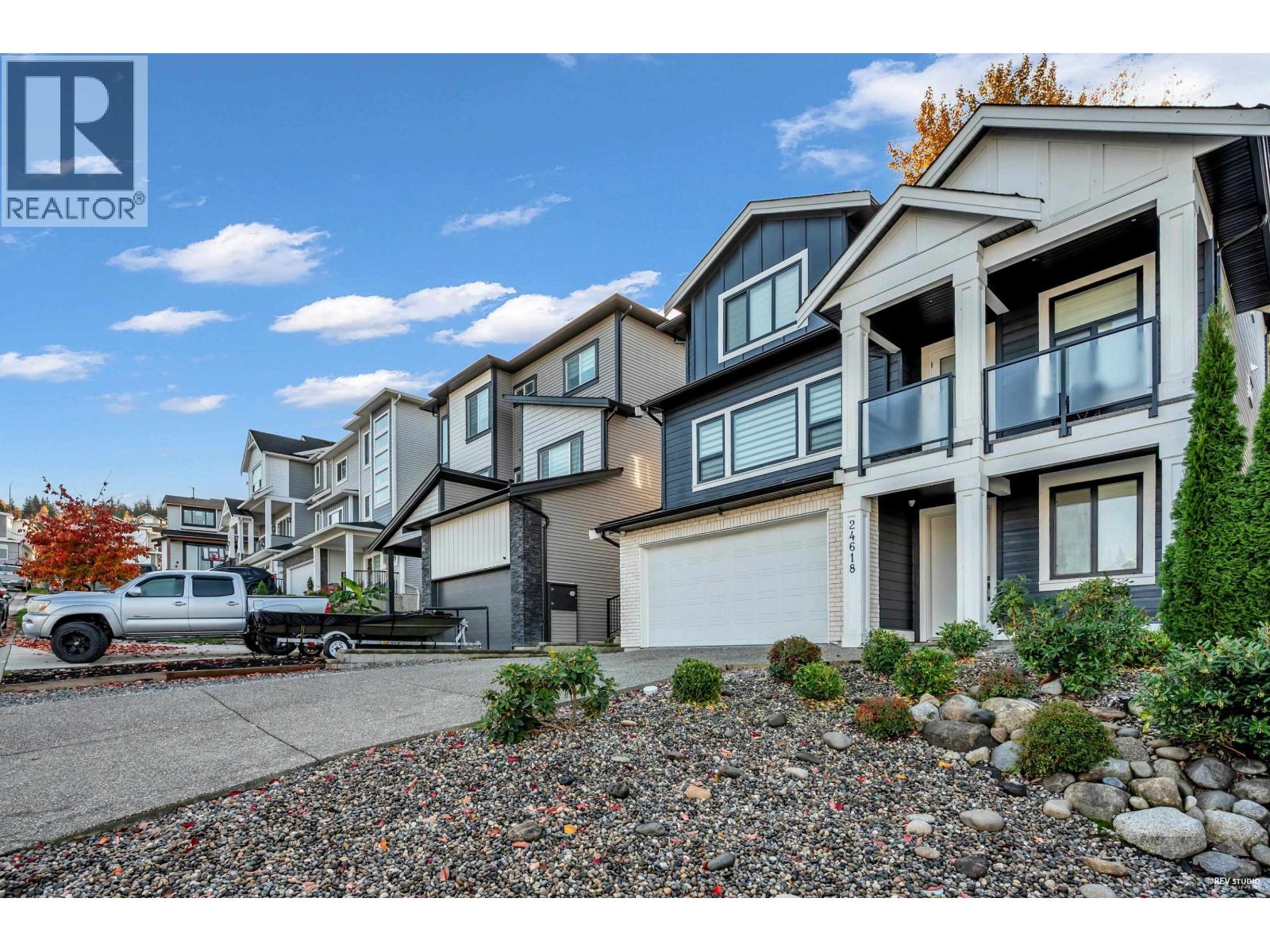 24618 105a Avenue, Maple Ridge, British Columbia V2W 0K3 - Photo 3 - R3066524