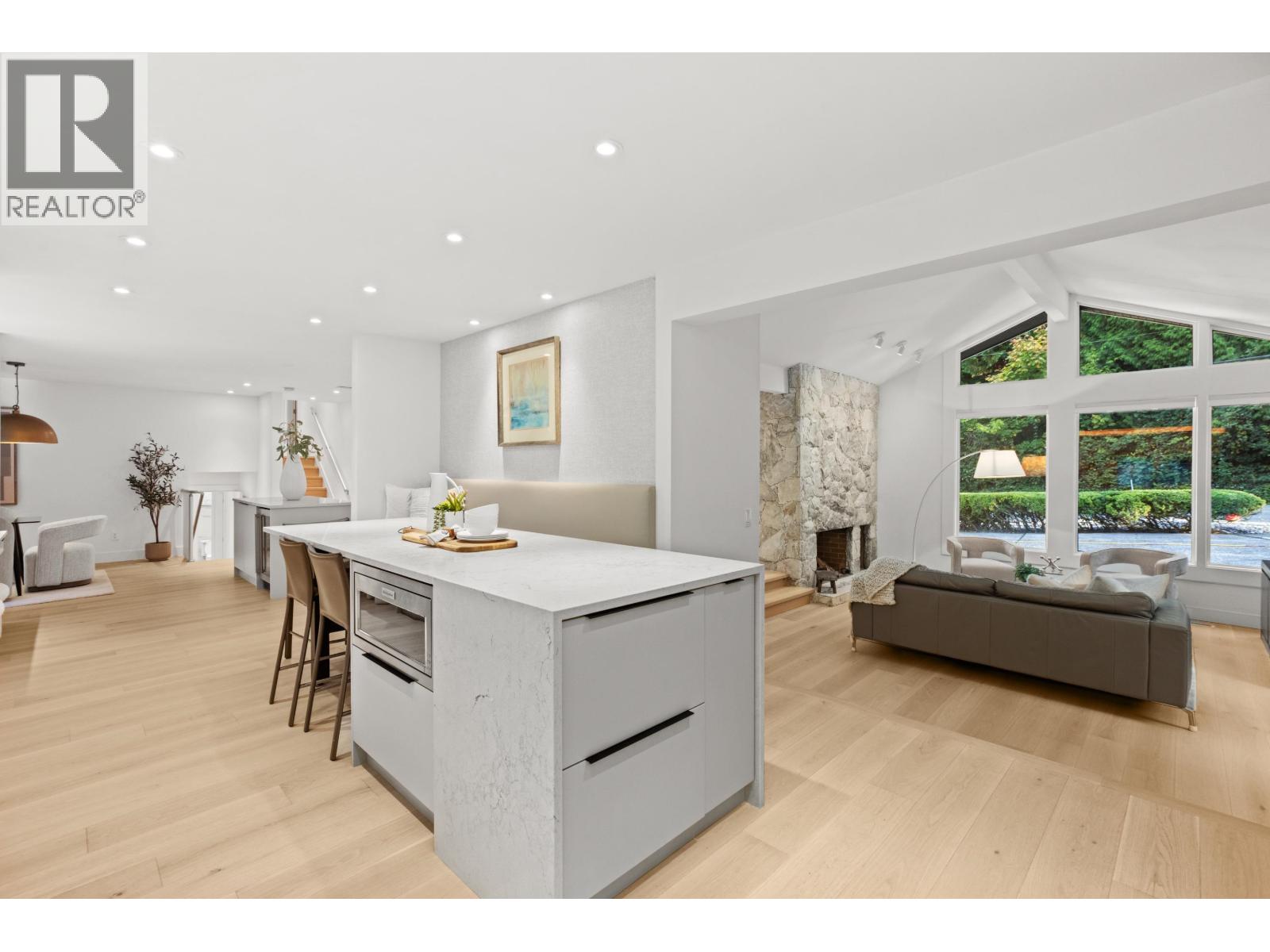 5540 Marine Drive, West Vancouver, British Columbia V7W 2R5 - Photo 9 - R3066698