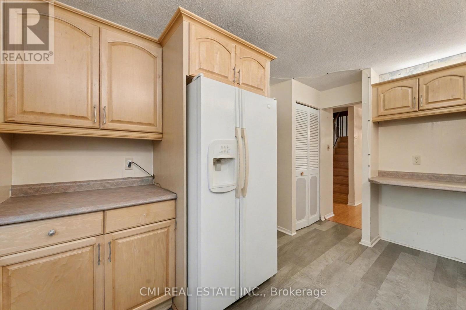 879 Beauclaire Drive, Ottawa, Ontario  K1C 2J5 - Photo 14 - X12537880