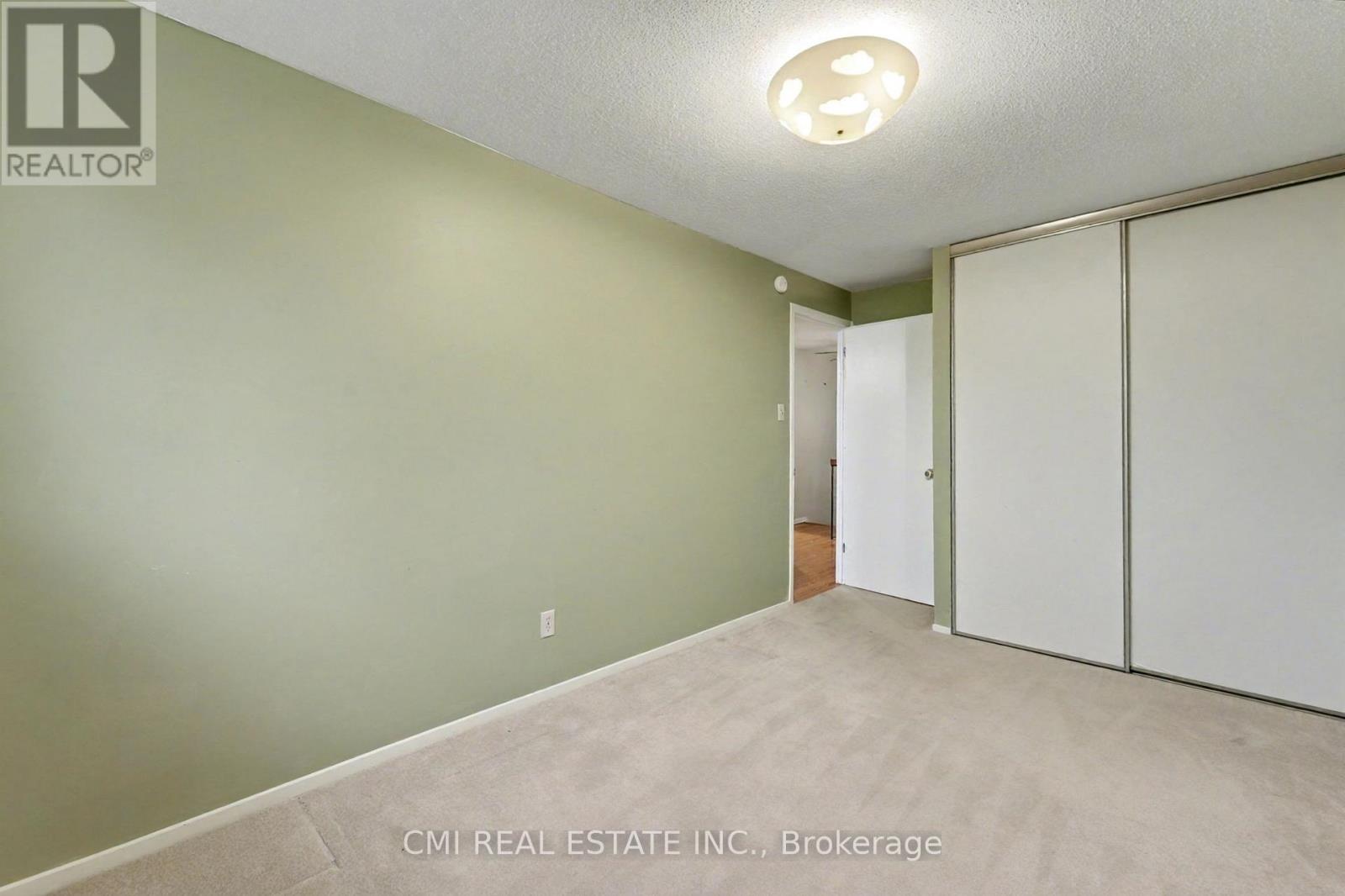 879 Beauclaire Drive, Ottawa, Ontario  K1C 2J5 - Photo 24 - X12537880