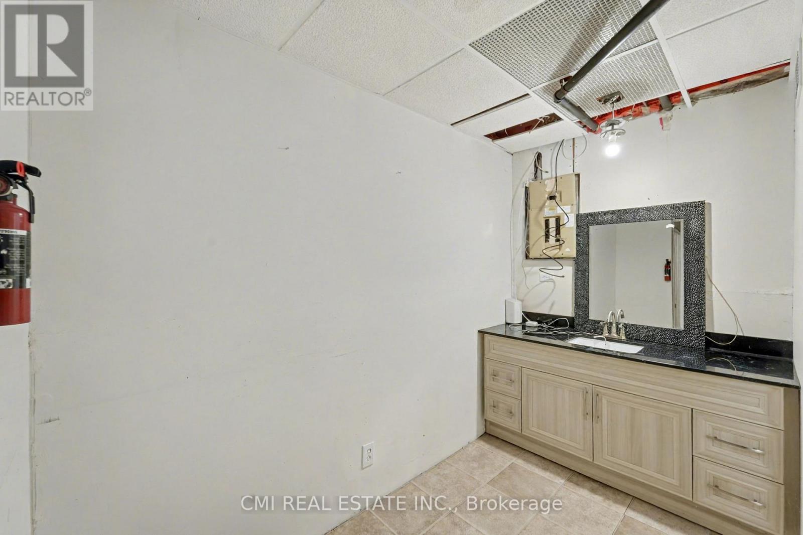 879 Beauclaire Drive, Ottawa, Ontario  K1C 2J5 - Photo 35 - X12537880