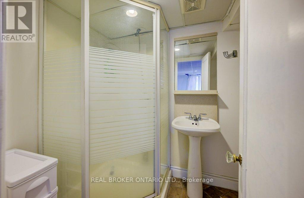 76 Brentwood Avenue, Kitchener, Ontario  N2H 2C8 - Photo 23 - X12537894