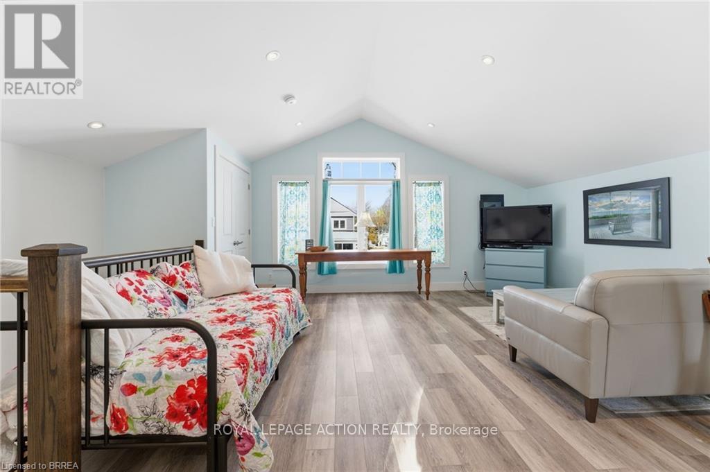 8 Arnold Street, Norfolk, Ontario  N0E 1R0 - Photo 30 - X12537898