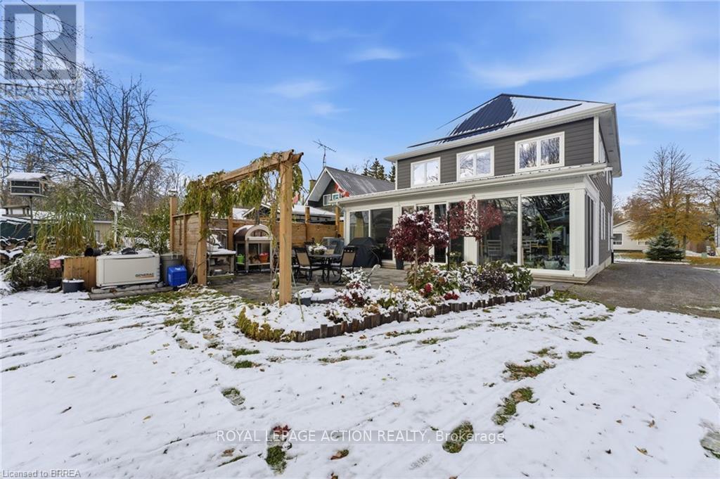 8 Arnold Street, Norfolk, Ontario  N0E 1R0 - Photo 36 - X12537898