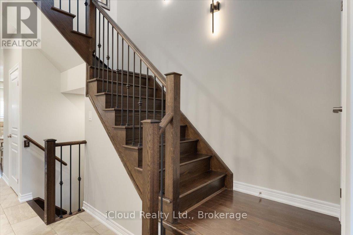 115 Echovalley Drive, Hamilton, Ontario  L8J 0H1 - Photo 18 - X12537998