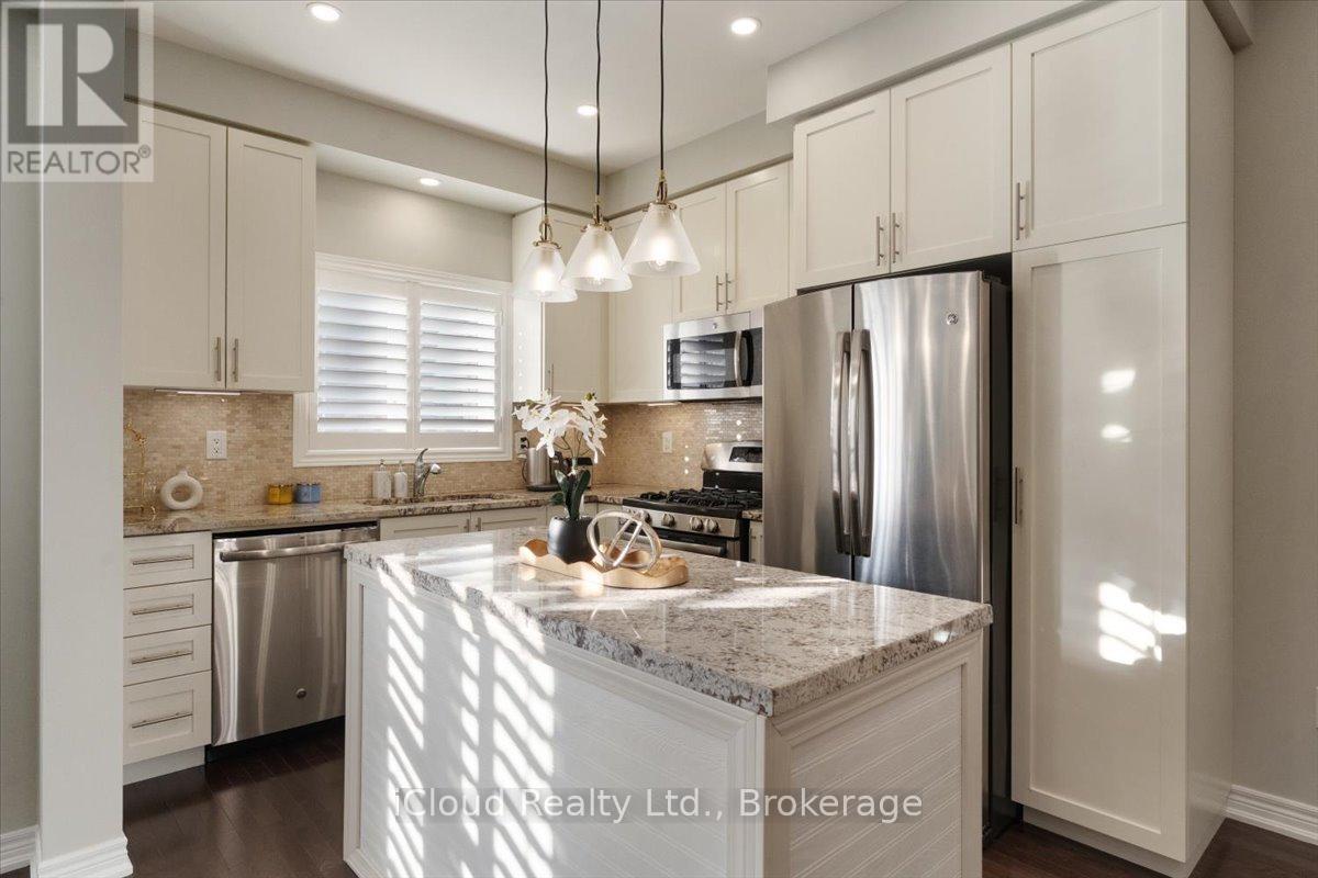 115 Echovalley Drive, Hamilton, Ontario  L8J 0H1 - Photo 6 - X12537998