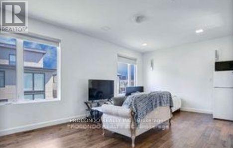 Room 2 - 528 Jones Road, Hamilton, Ontario  L8E 5C1 - Photo 12 - X12538004