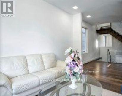 Room 2 - 528 Jones Road, Hamilton, Ontario  L8E 5C1 - Photo 3 - X12538004