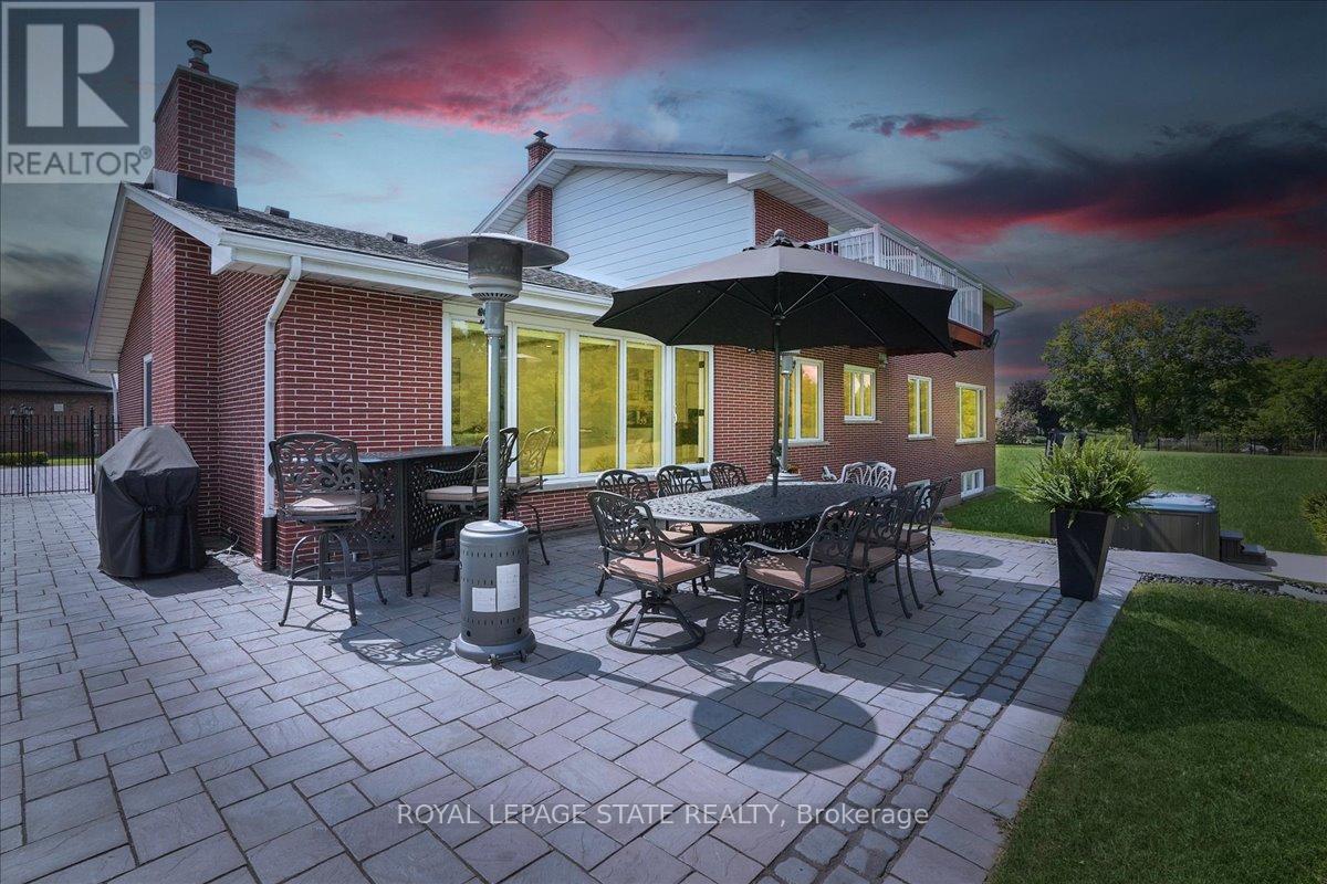 10 Azalea Court, Hamilton, Ontario  L8J 1K4 - Photo 39 - X12538042